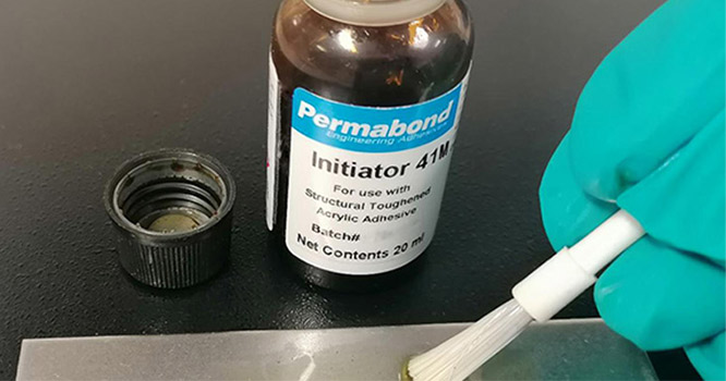 Initiator Permabond® 41M in 20 ml Flasche mit Pinsel